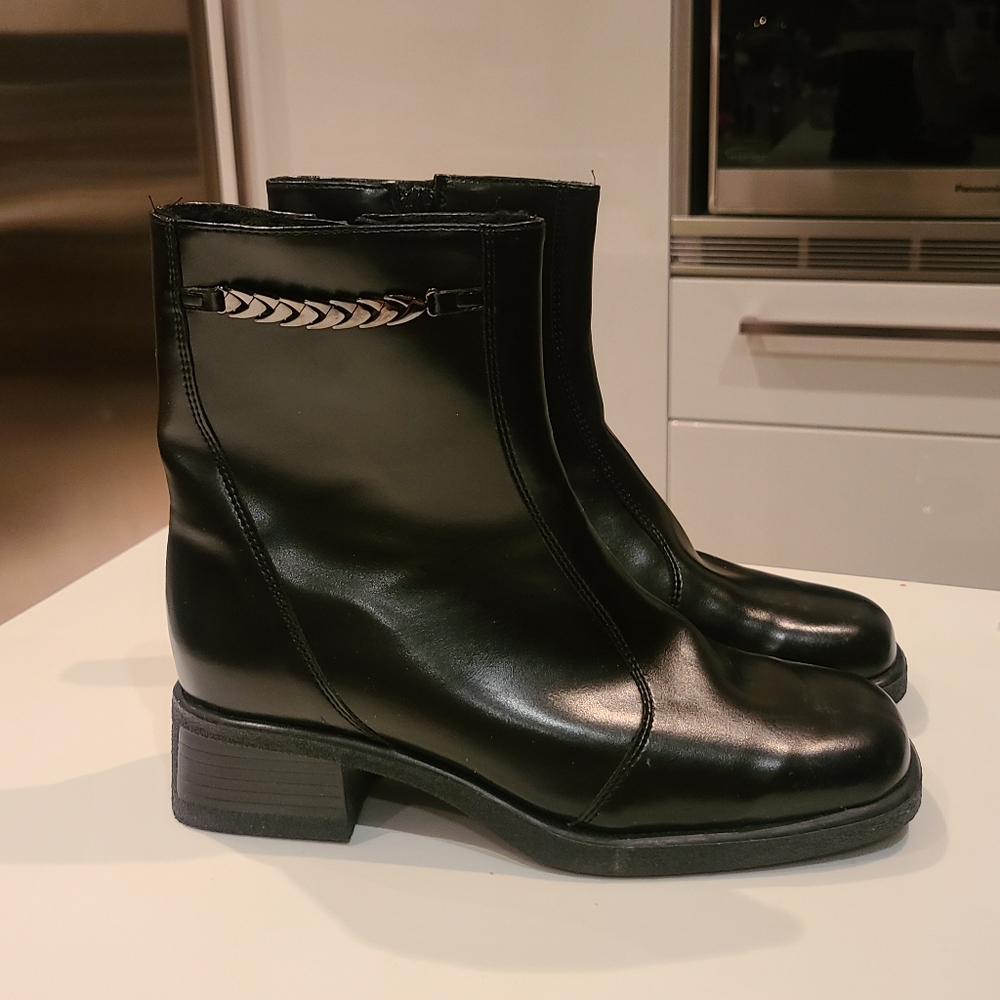 Pertti Palmroth Leather Ankle Boots